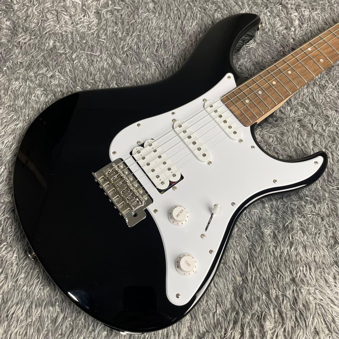 ギター YAMAHA Pacifica PAC012