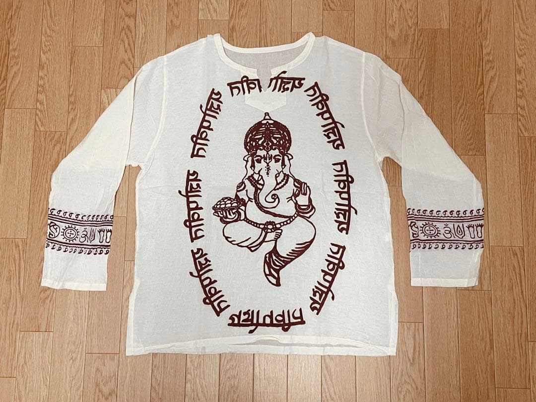 【新品】ガネーシャキーネックシャツとオームネックレスセット