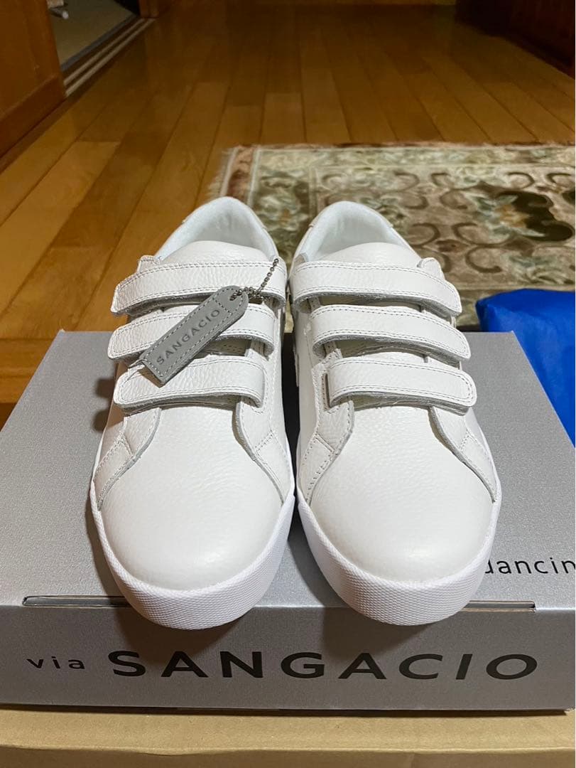 a*u様 サンガッチョ　SANGACIO ホワイト スニーカー ベルクロ　スニー