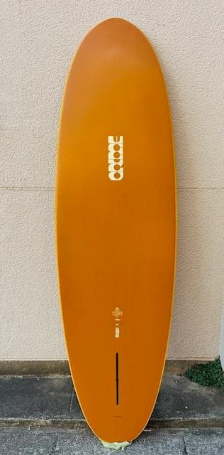 CRIME STUBBY ミッドレングスサーフボード6’4f　超美品中古