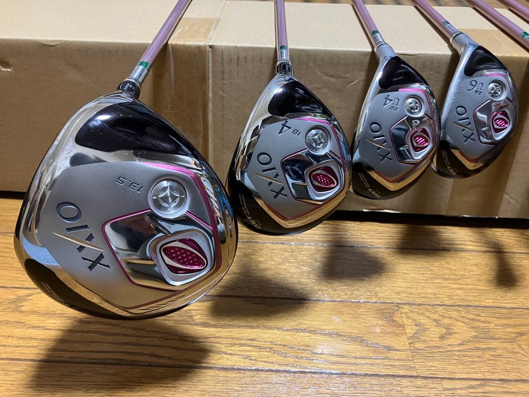 ゼクシオ8 レディース クラブセット 10本(L/ボルドー)