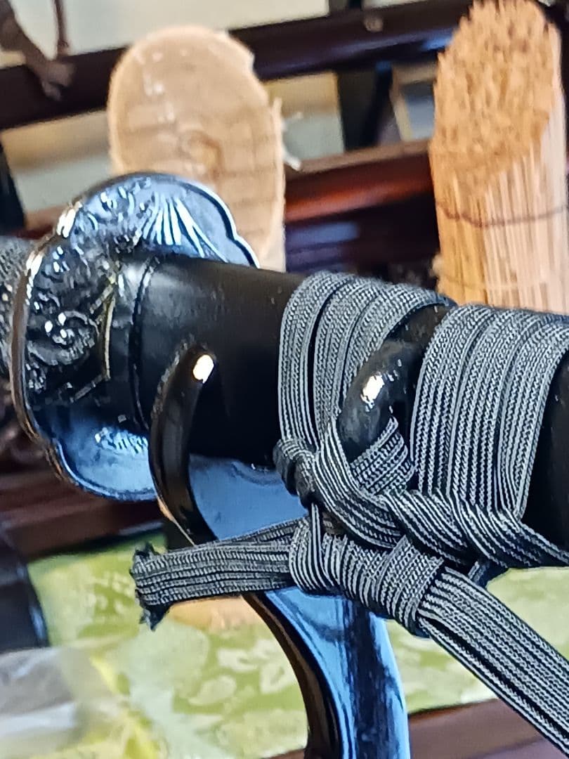 模造刀、新撰組.永倉新八愛刀(播州手柄山氏繁)写し 一貫巻拵、鐔.燻し銀鯉滝登り