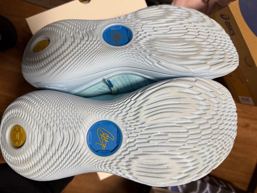 CURRY 12バスケットシューズ 水色