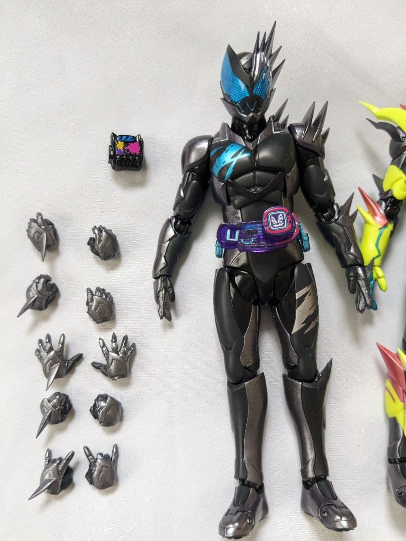 おまけ付き 仮面ライダーリバイス ジャックリバイス サンダーゲイル