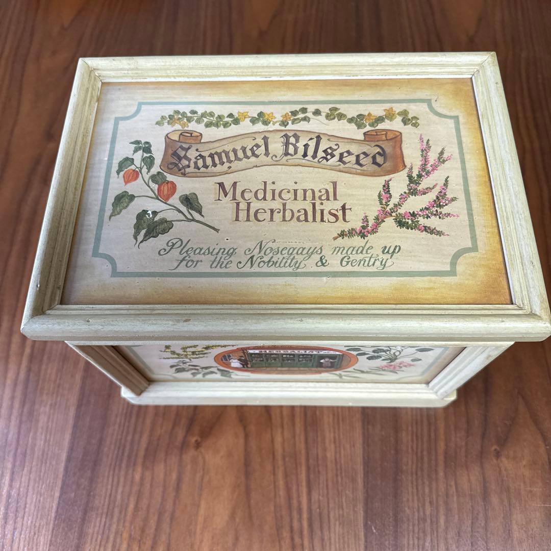 イングランド製　木製ボックス