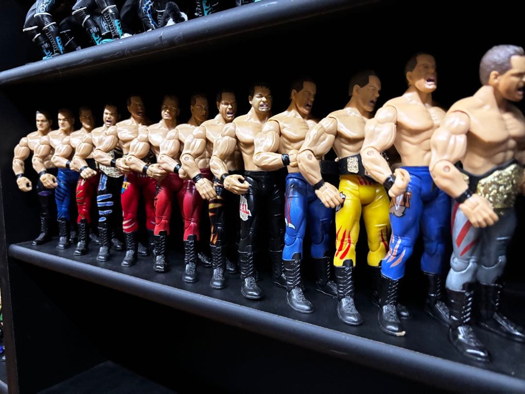 WWE 新日本プロレス　クリス・ベノワ　13体、ベルト付きセット