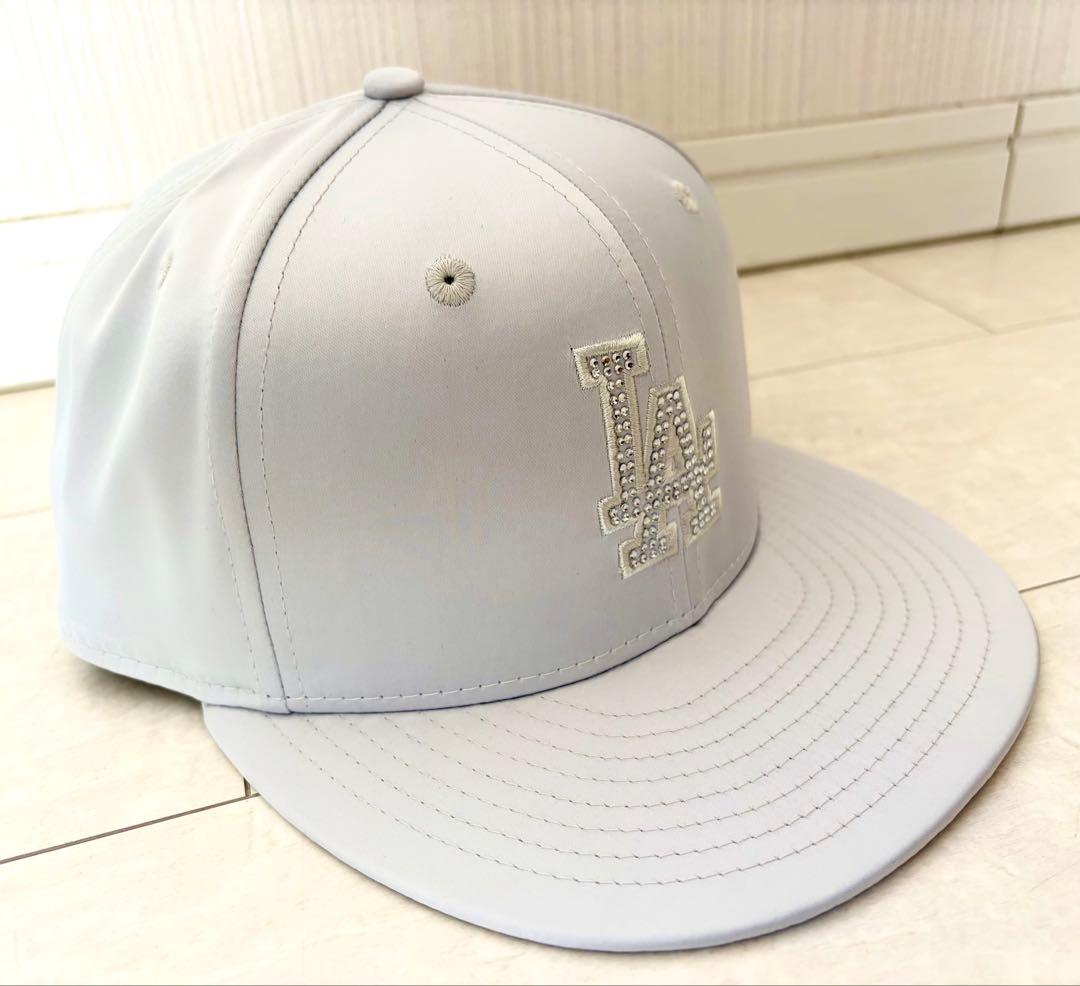 新品◎New Era 59FIFTY ◎ドジャース　シルバーラインストーン完売品