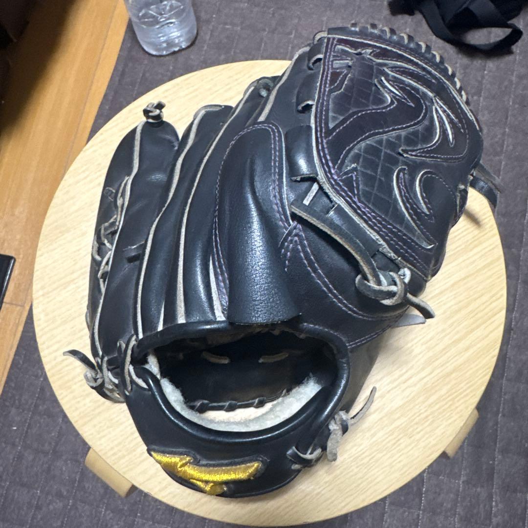 三*ン様 黒 レザー 野球グローブ クロコダイル風