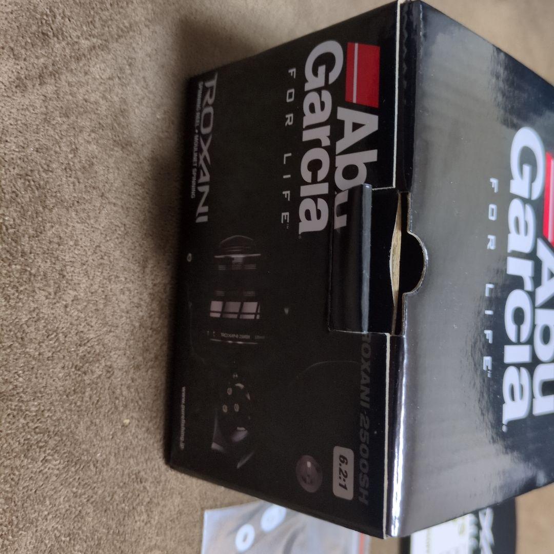 Abu Garcia ROXANI 2500H スピンキャストリール