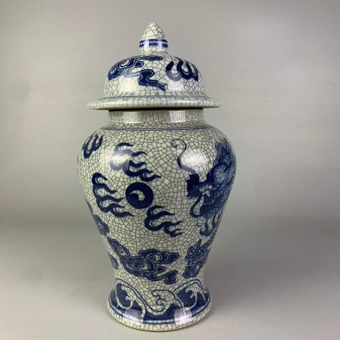 青花龍紋喜珠図将軍缶 風水 置物 景徳鎮 陶磁器 装飾品現代工芸品 美術品 置物