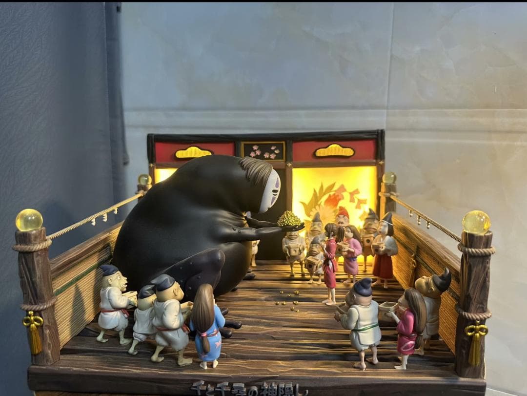 宮崎駿 千と千尋の神隠し カオナシなど 登場するシーンを再現 フィギュア
