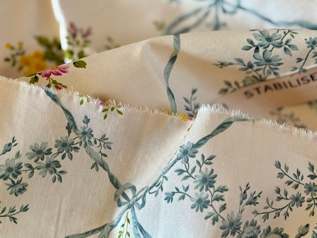 フランス　アンティーク　ファブリック＊リボンとフラワーバスケット＊Textile