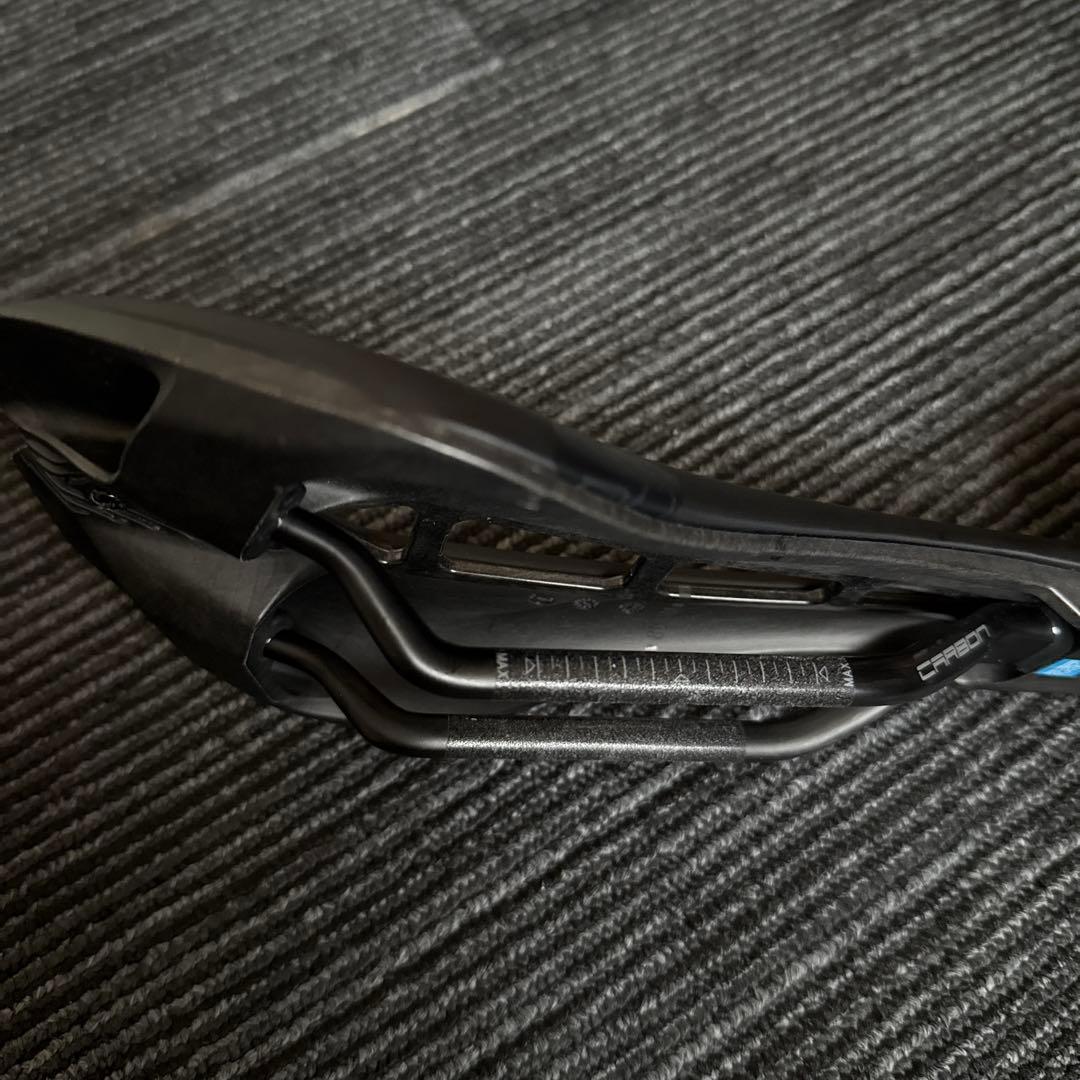 Pro ( プロ ) サドル STEALTH TEAM カーボン