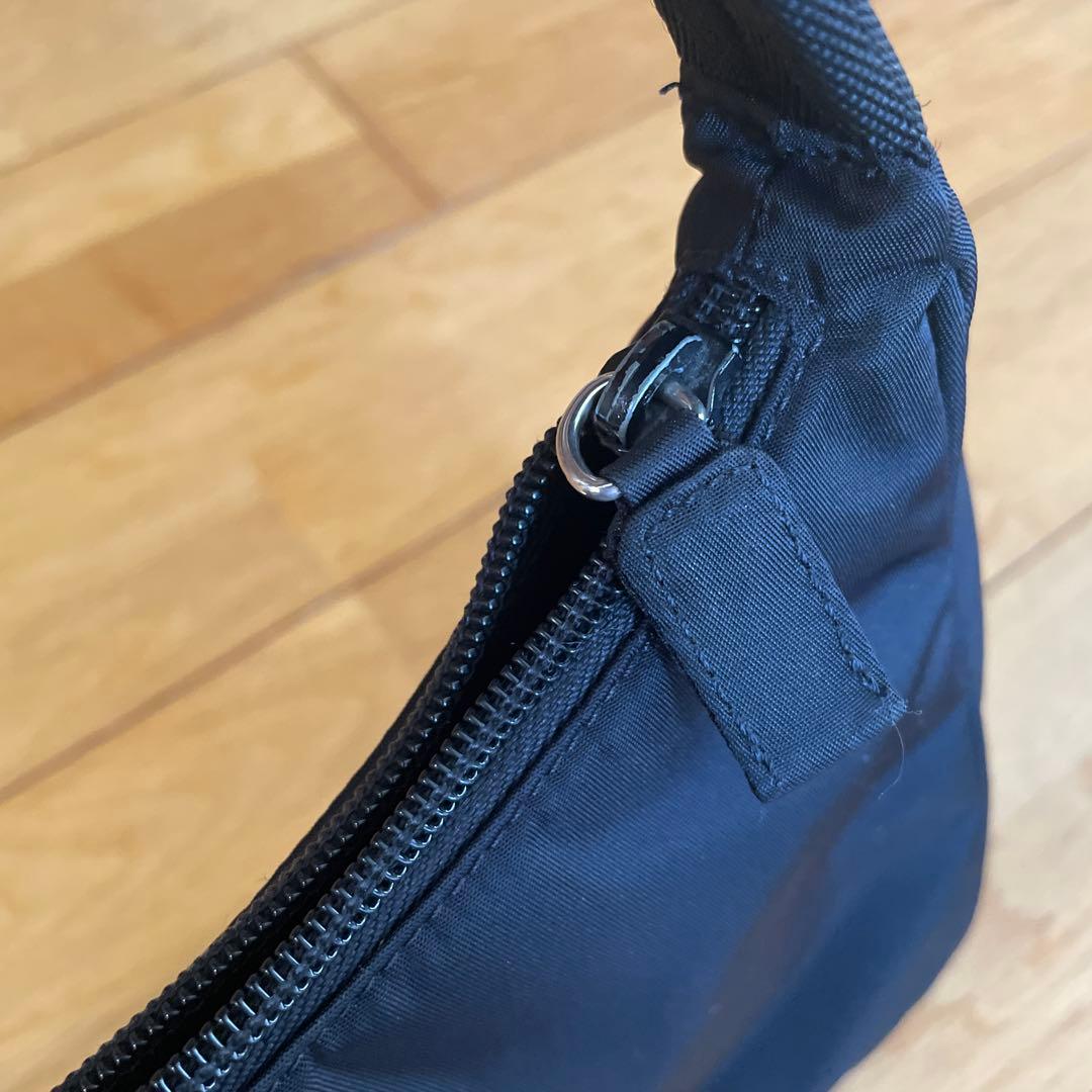 PRADA ナイロン ミニハンドバッグ アクセサリーポーチ