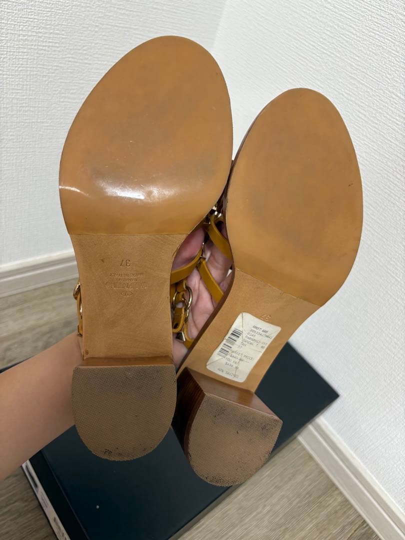 VALENTINO ロックスタッズ サンダル 37 24cm ヴァレンティノ