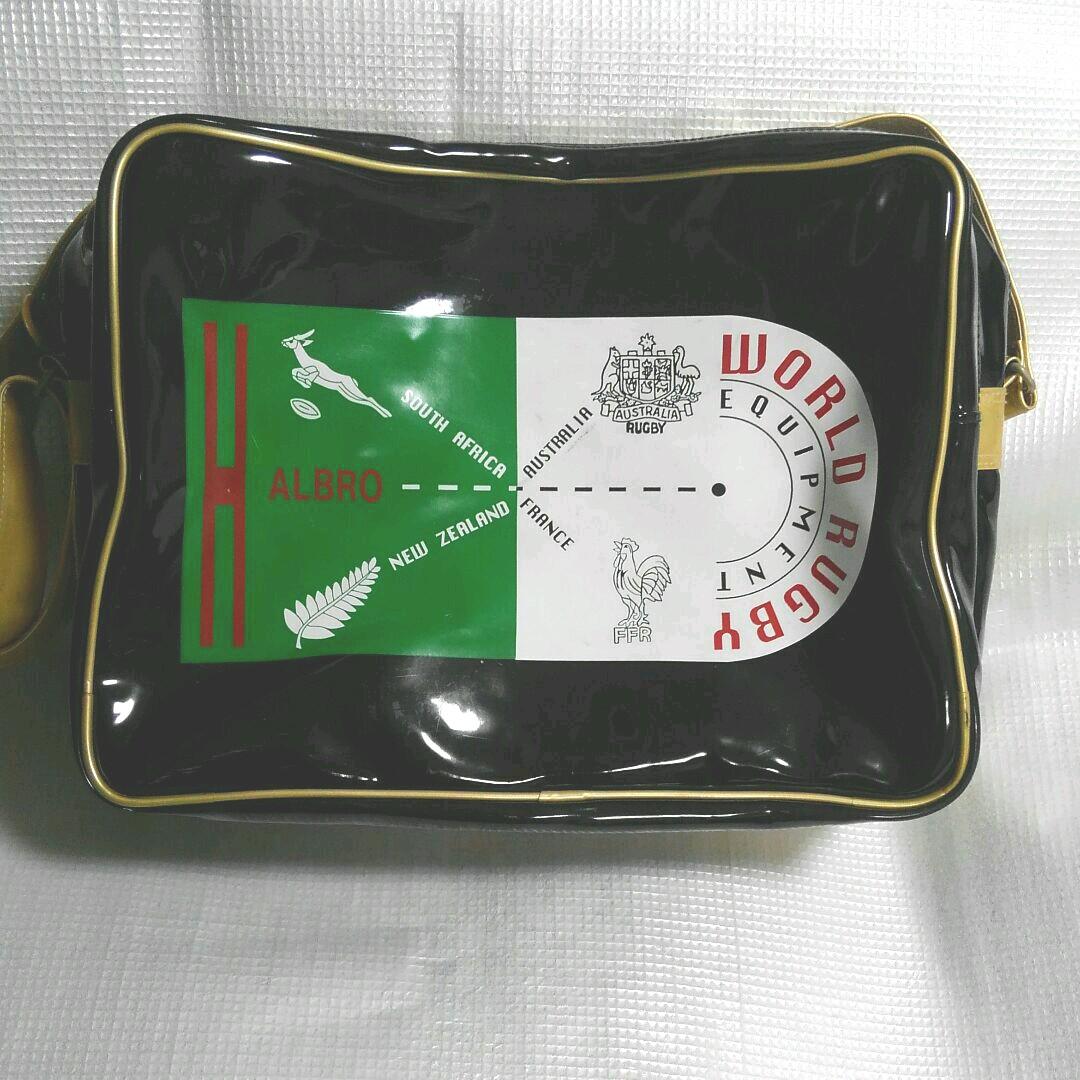 ラグビーエナメルバッグ　オールブラックス・ワラビーズ等エンブレムラグビージャージ