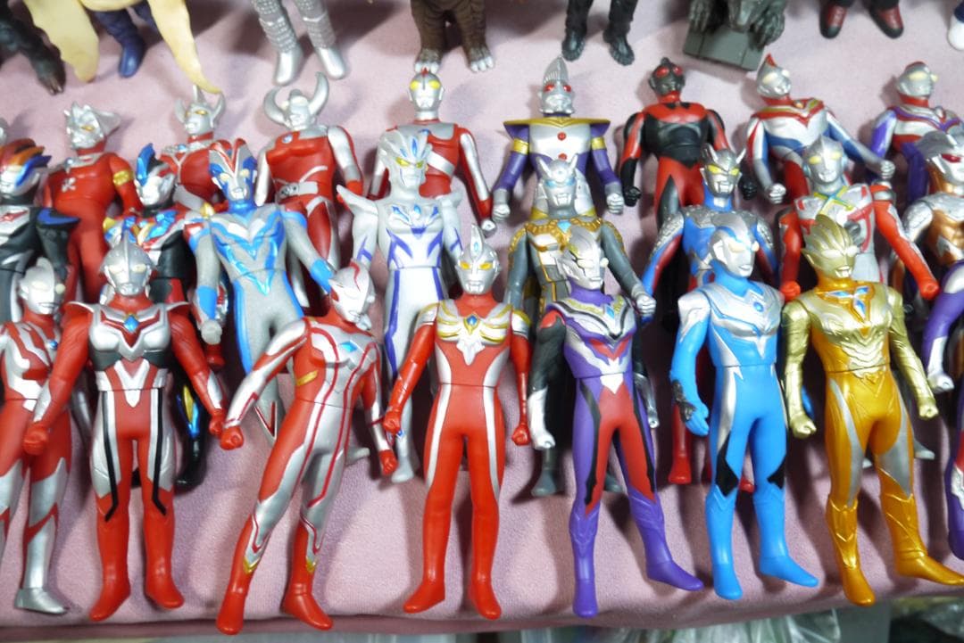 ウルトラヒーローシリーズ500　ウルトラ怪獣シリーズ500　ソフビ125体