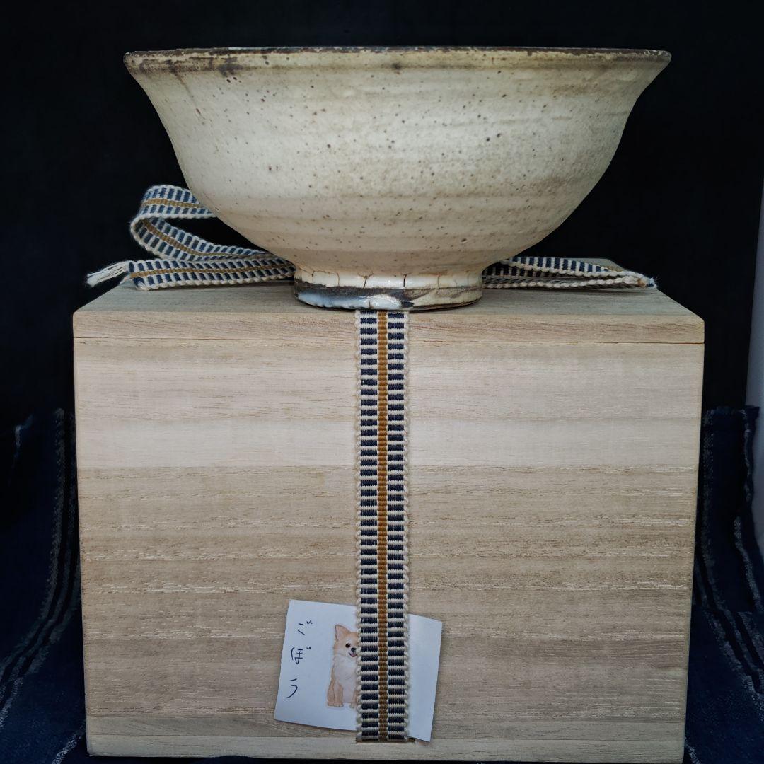 李朝、粉引茶碗(合せ箱、藍染包み古布付)