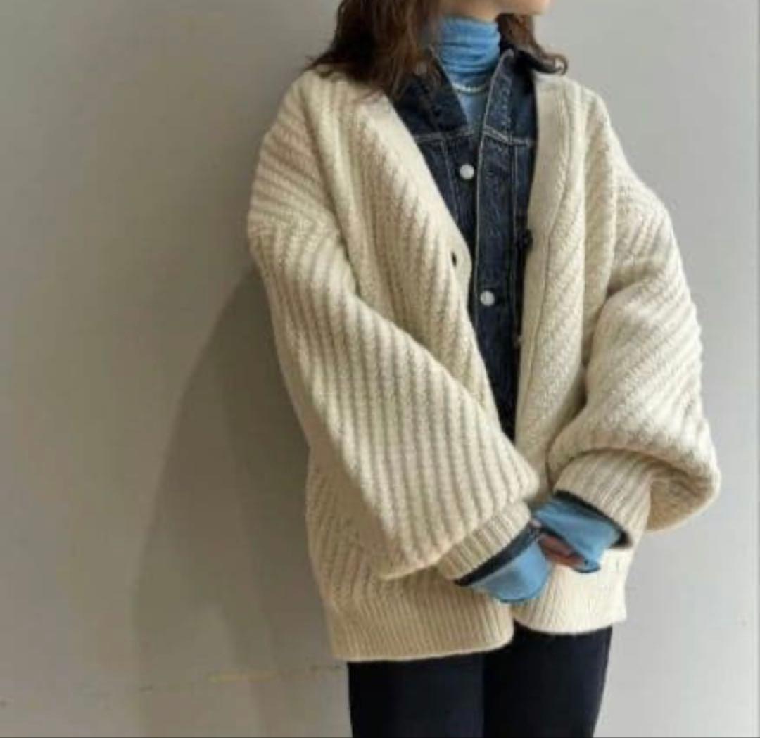 【美品】シンゾーン ボリュームニットカーディガン エクリュ FREE