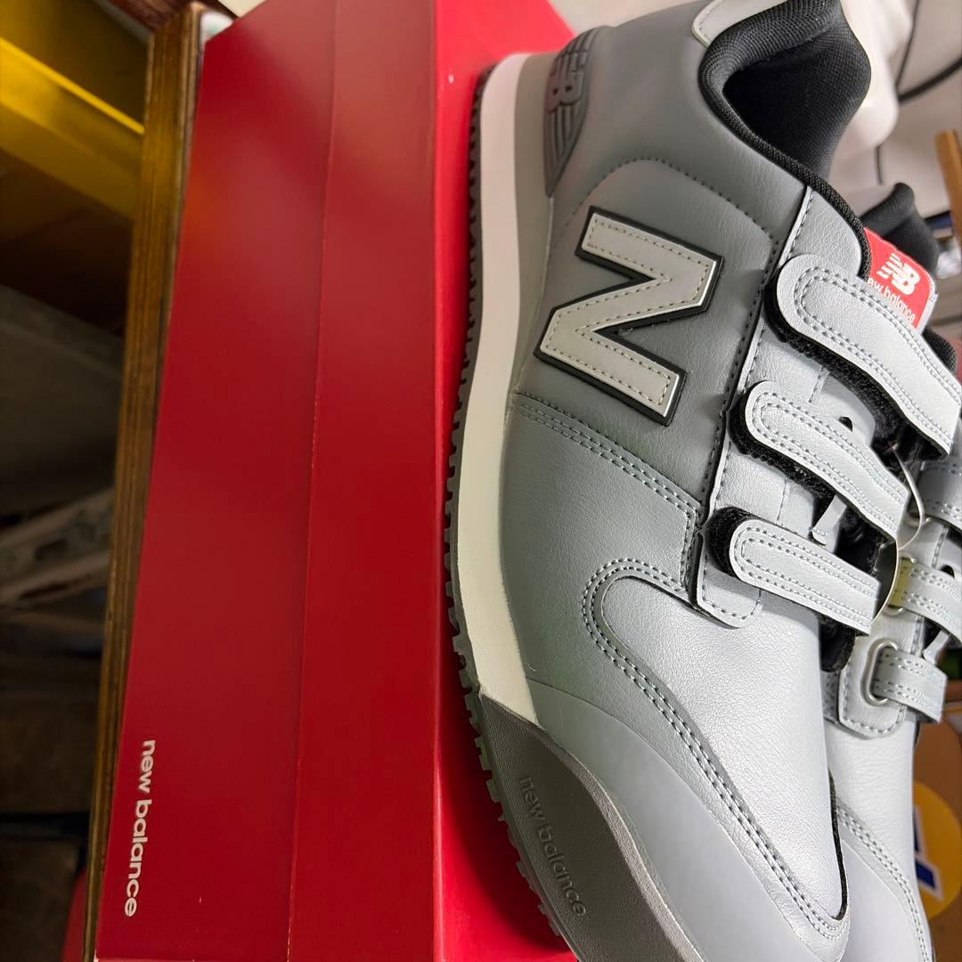 New Balance 828 グレー・ブラック 27.0 EEE