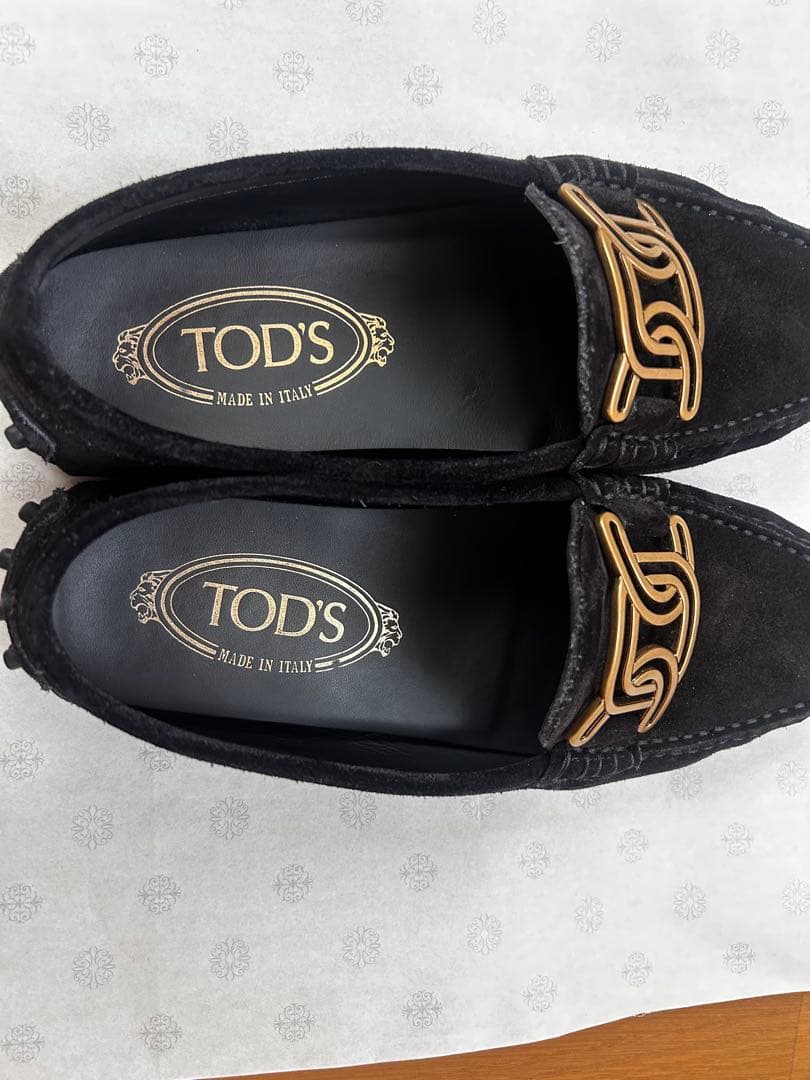 【美品】TOD'S ブラックスエード ローファー