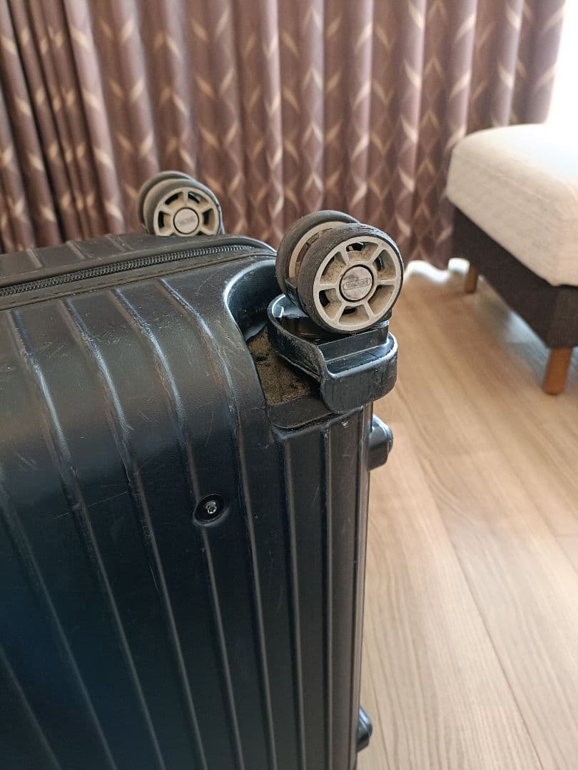 Rimowa ブラック 4輪