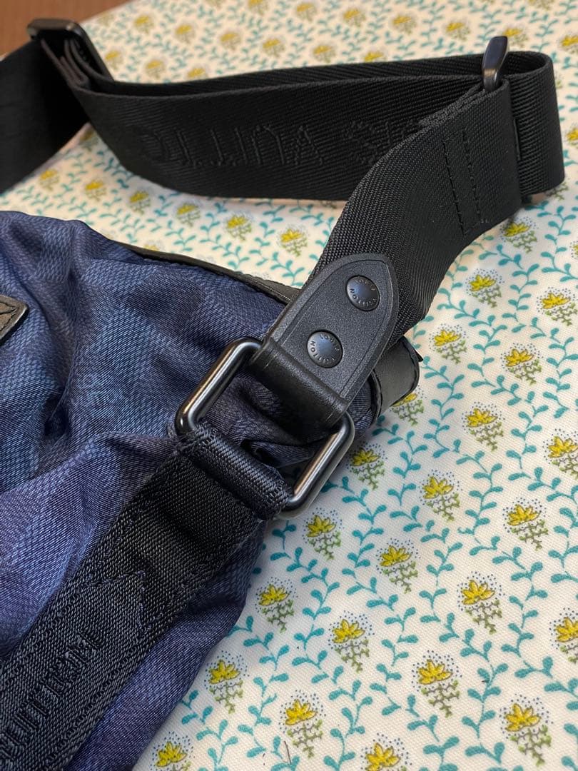 ジ*ニ様 LV ルイヴィトン　ダミエ　チャレンジカップ　ソラーノ ネイビー　N4