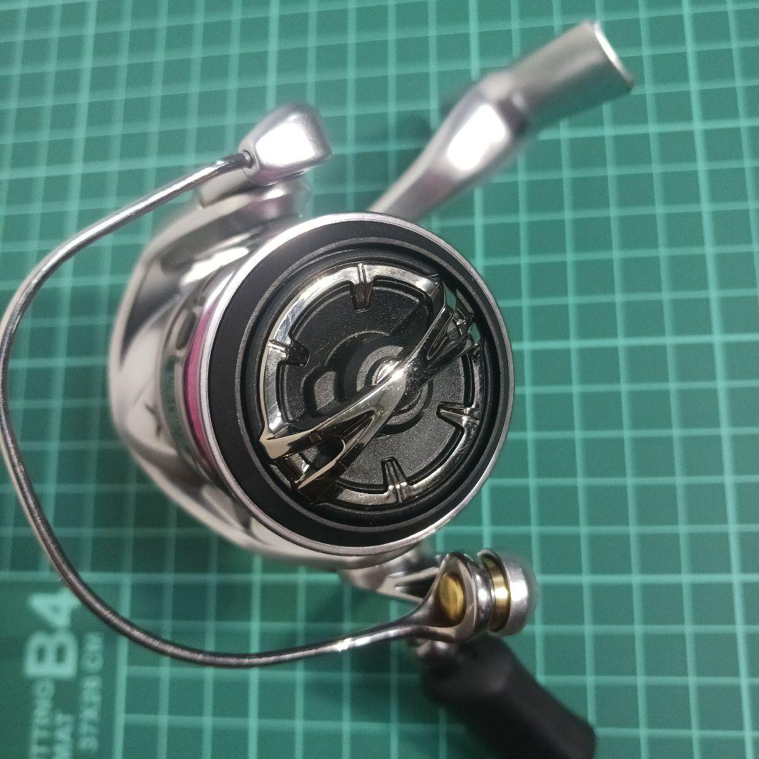 シマノ 15 STRADIC 1000s スピニングリール