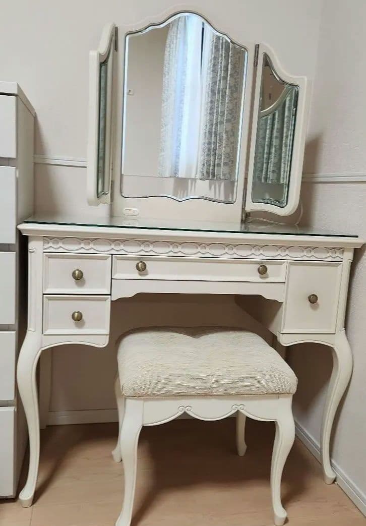 東海家具工業 フルール WH ドレッサー 【スツールは別出品中】