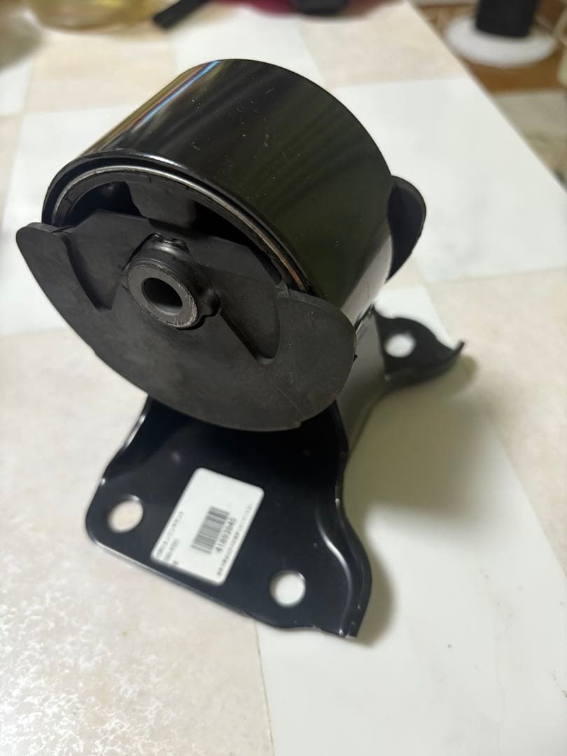 ダイハツ コペン L880K エンジンマウント 純正品番12305-97213