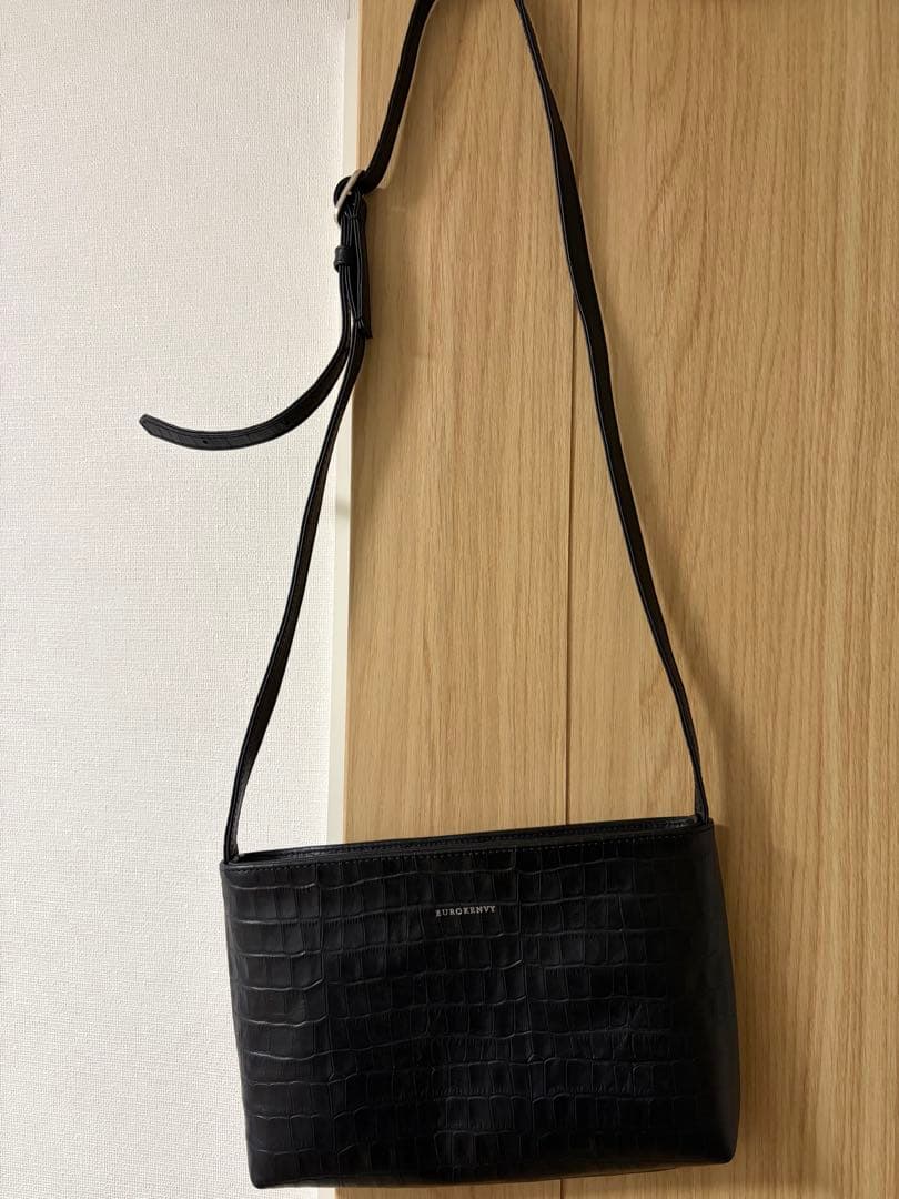 EUROKENVY レザーサコッシュ