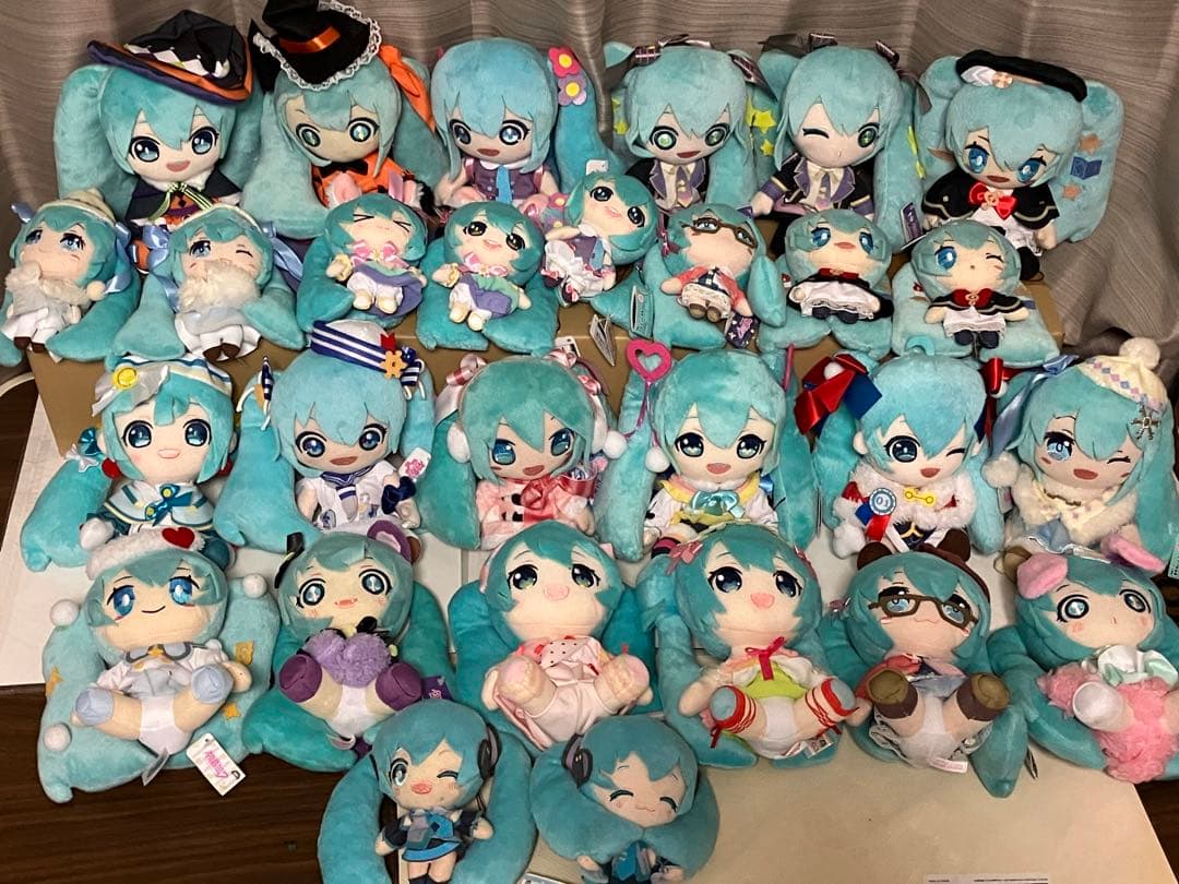 TAITO 初音ミク ぬいぐるみ まとめ売り 28種セット