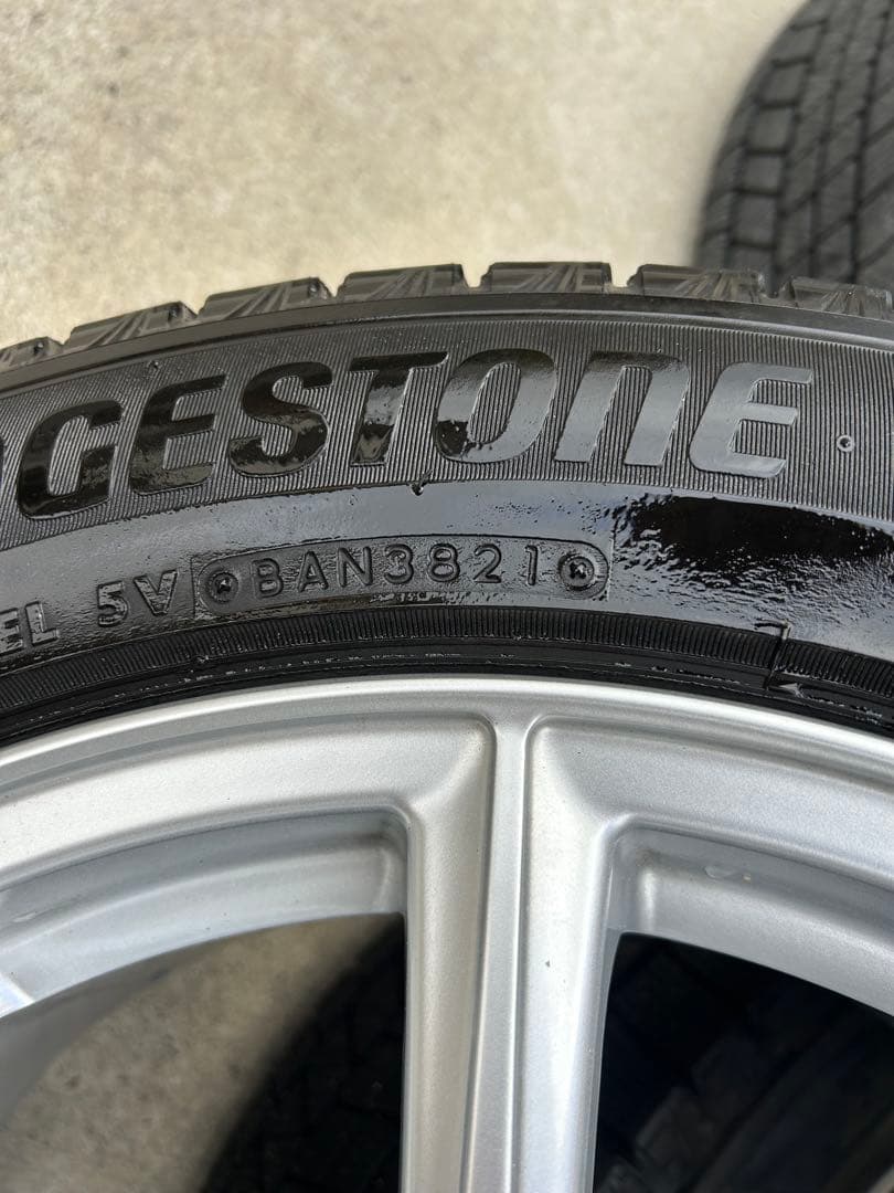 ② 30系アルファード ヴェルファイア スタッドレス ブリジストン ブリザック