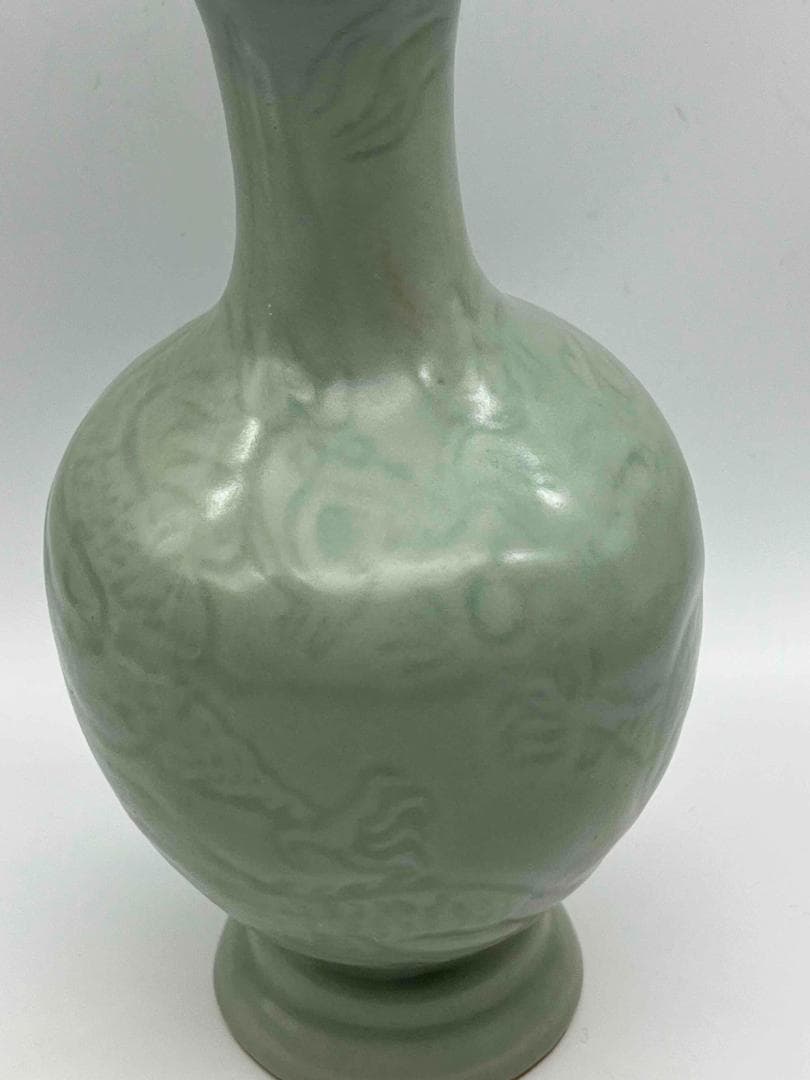 明時代　龍泉窯　青磁龍紋観音瓶　花入　花瓶　茶道具　香道具(C-43)