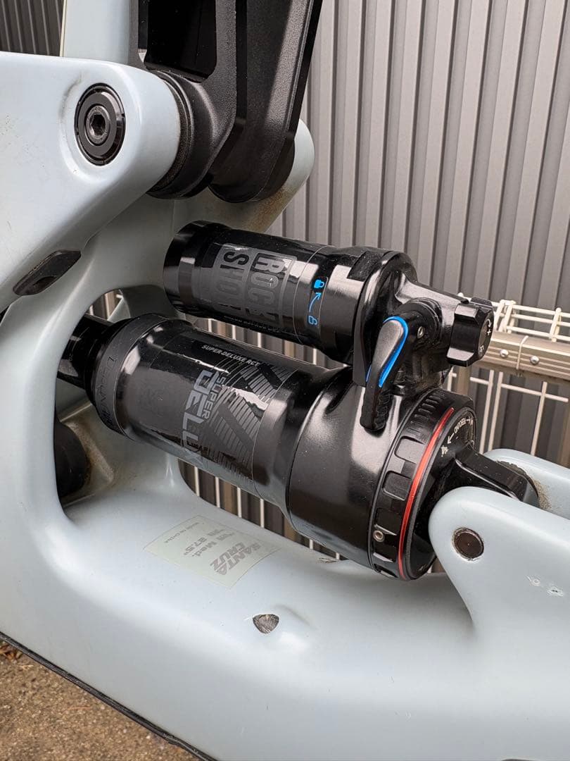 Santa Cruz BRONSON CC 2019モデル　フレーム