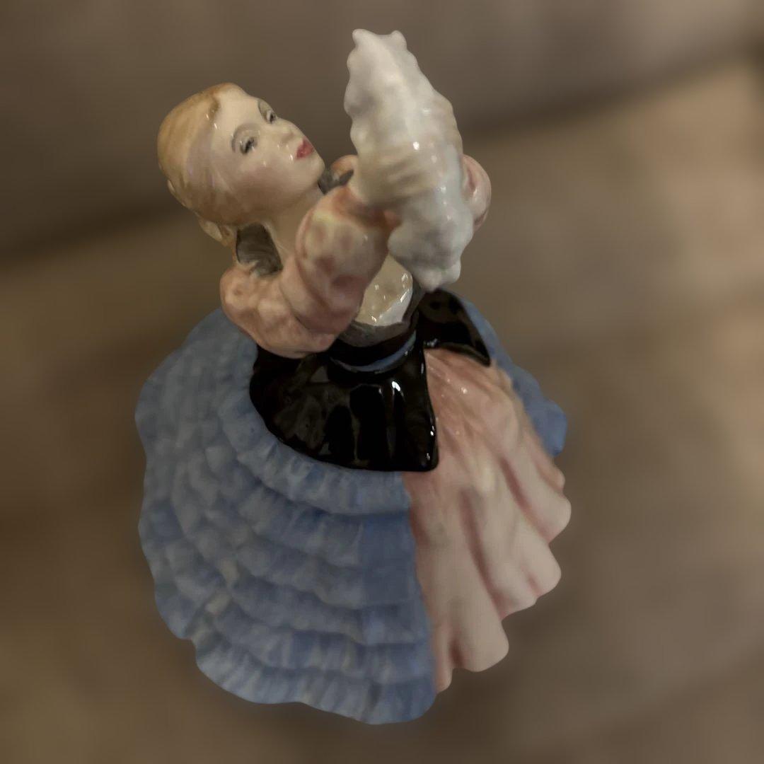 ❣️ロイヤルドルトン❣️フィギュリン スーザン 美品