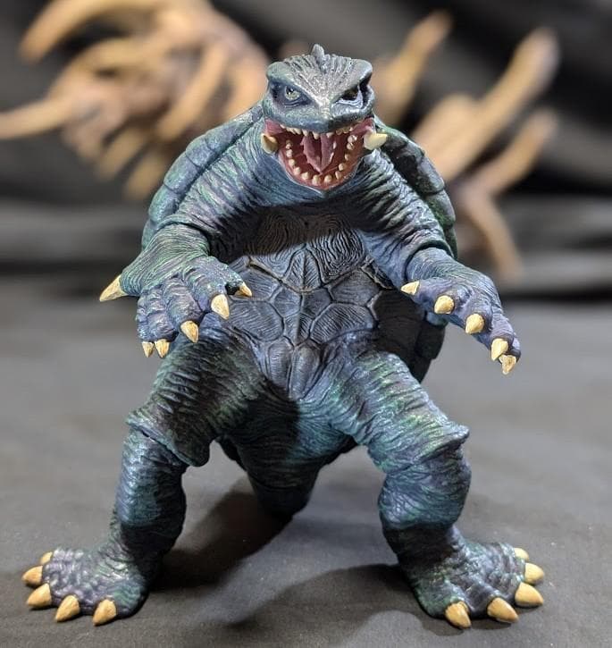 レギオン（エクスプラス）＆ガメラ96（ロケットプロ）ソフビフィギュア２体セット