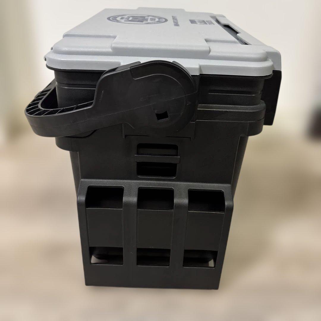 美品 タミヤ ミニ四駆特別企画 ミニ四駆 キャリーピット 95221 メイホウ