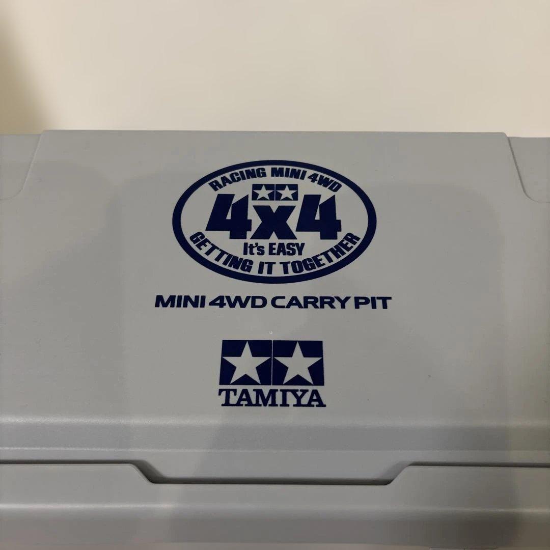 美品 タミヤ ミニ四駆特別企画 ミニ四駆 キャリーピット 95221 メイホウ
