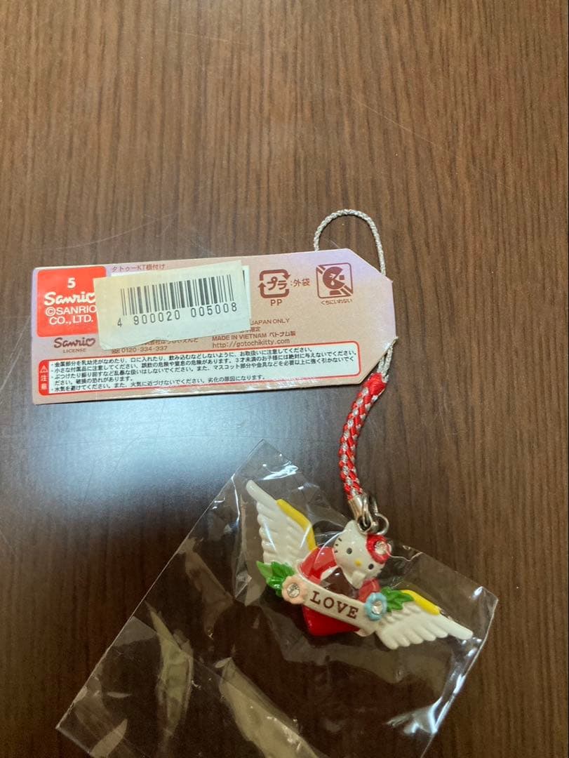希少 激レア 新品 ご当地 ハローキティ LOVE タトゥー キティ ストラップ
