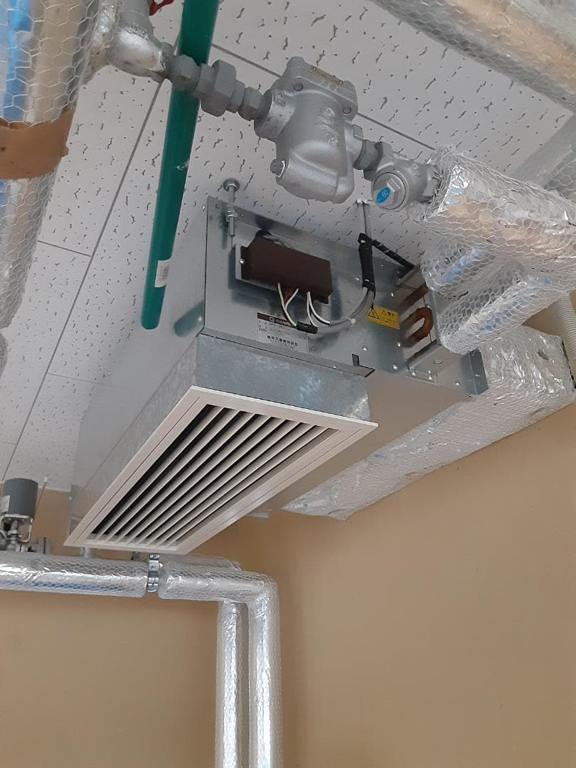 暖冷工業　ファンコンベクター【中古】