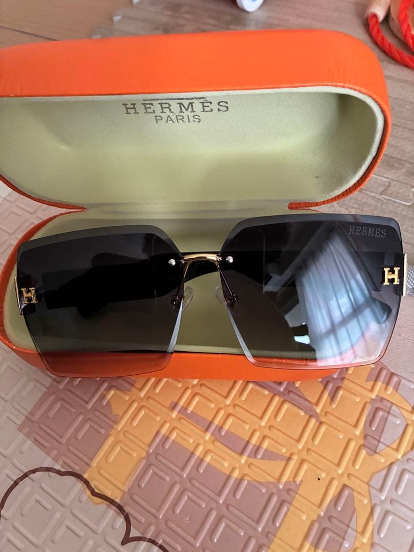 HERMÈS ブラックグラデーション サングラス