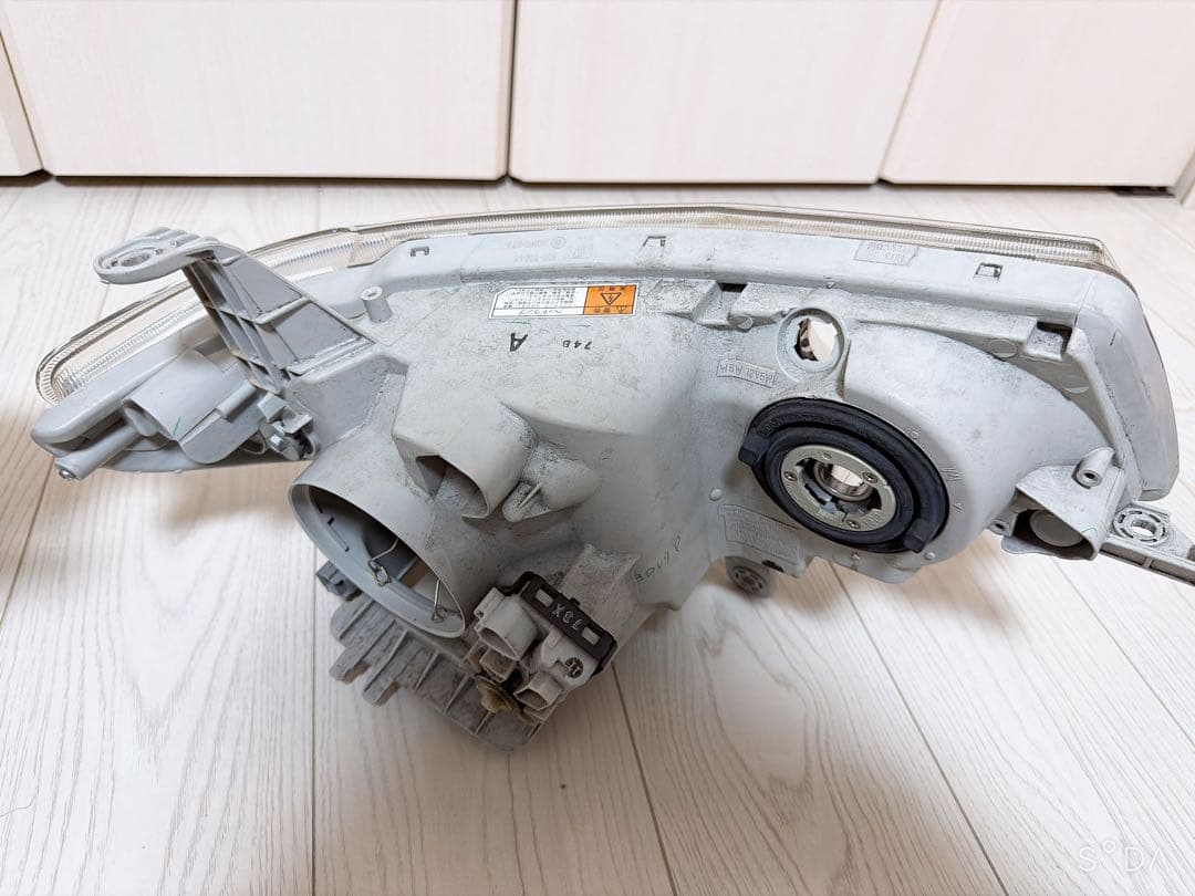 H*8様 タントカスタム L375S ヘッドライト左右