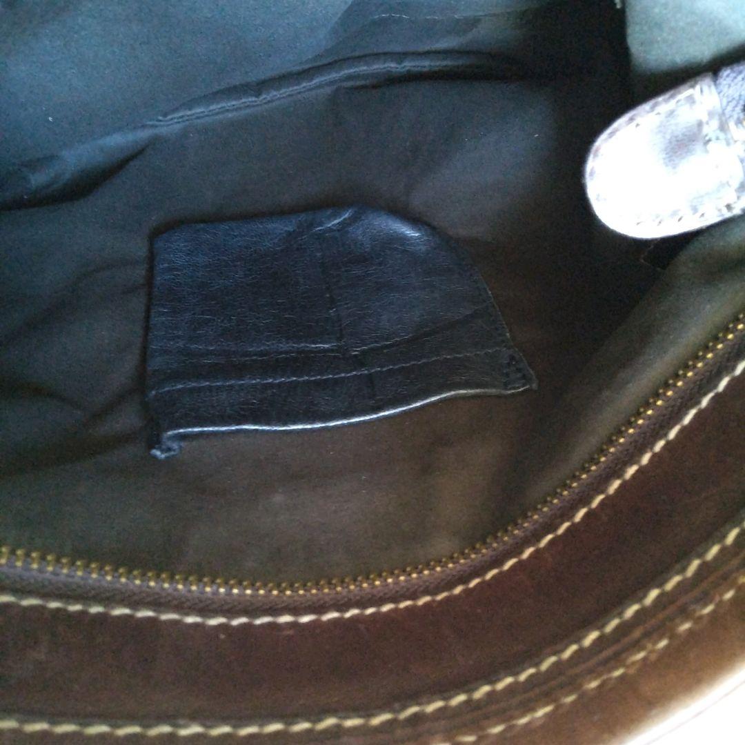 ダニエルアンドボブ　ショルダーバッグ レザー型押し 濃ネイビー