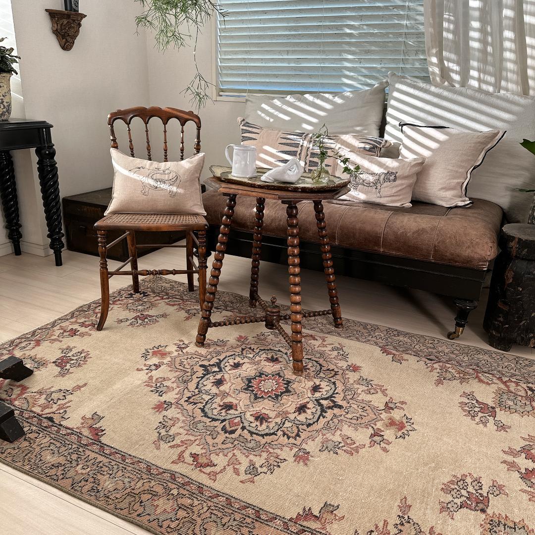 トルコ ヴィンテージラグ A104 レア ベージュ ピンク ブルー メダリオン