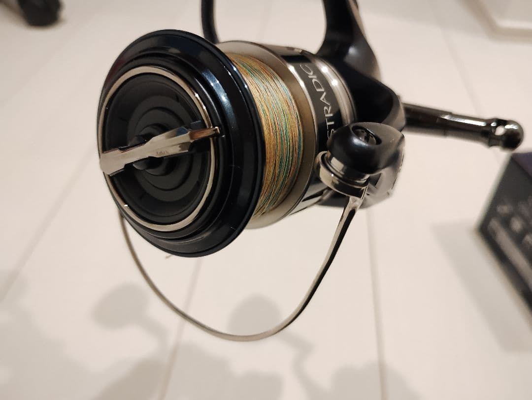 20STRADIC スピニングリール