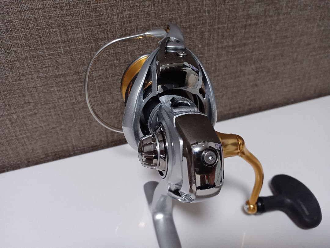 DAIWA FREAMS LT4000-C スピニングリール