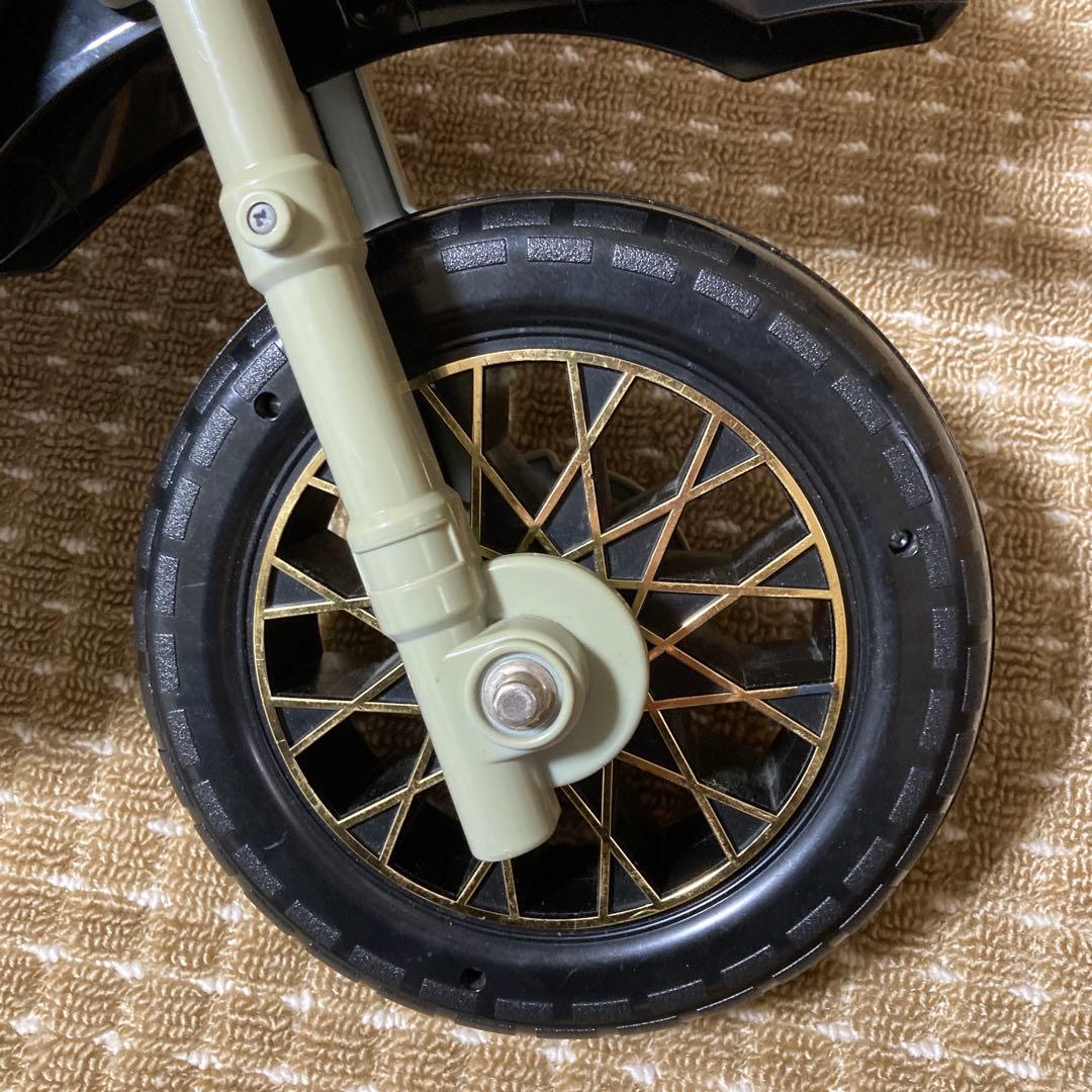 バンダイ 仮面ライダークウガ 乗用バイク ビートチェイサー2000 三輪車当時物