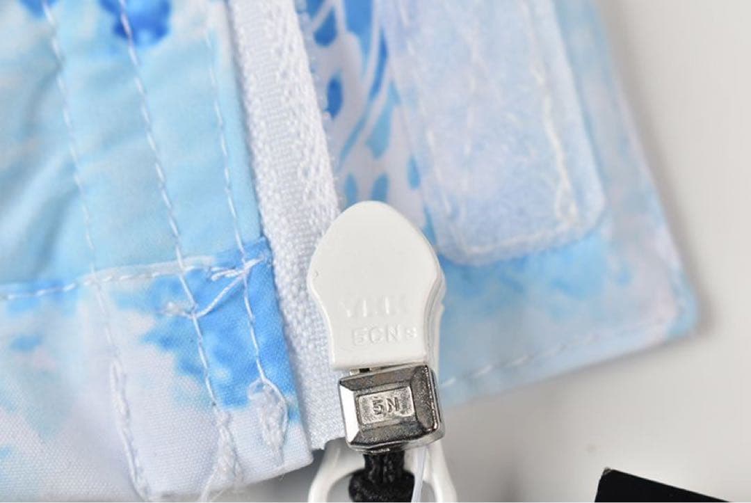 子供用スキーウェア 青系花柄 上下セット130cm