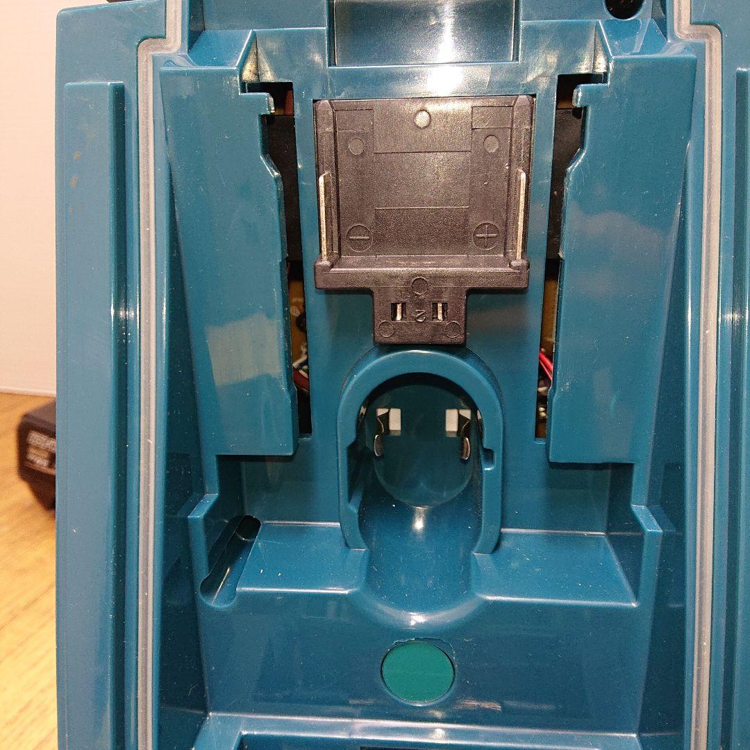 Makita FMラジオ デジタル表示